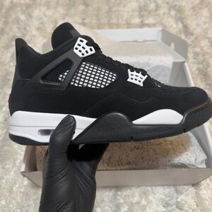 Air Jordan 4 Retro Sneakers